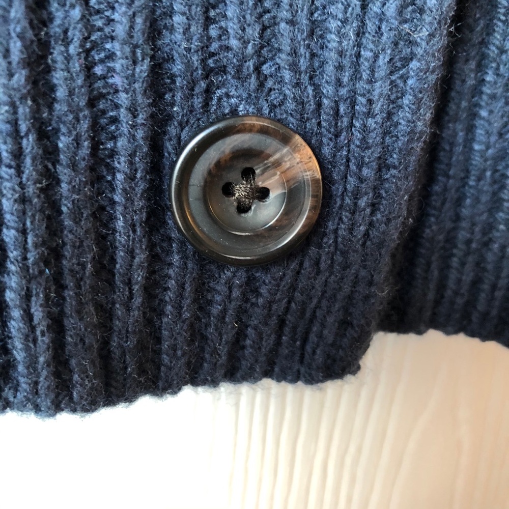 NEW Abercrombie Dad Sweater - Picture 4 of 5